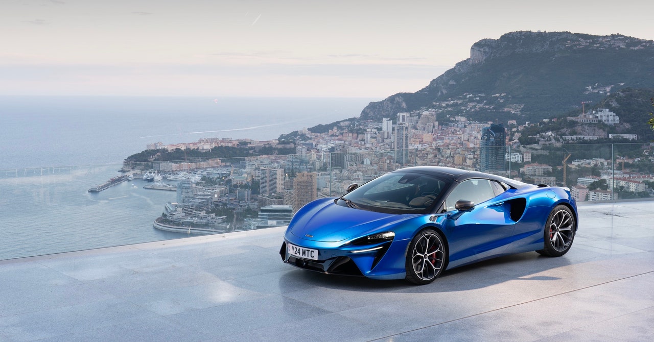 McLaren Artura Spider Hybrid 2024 Review: Performance Party